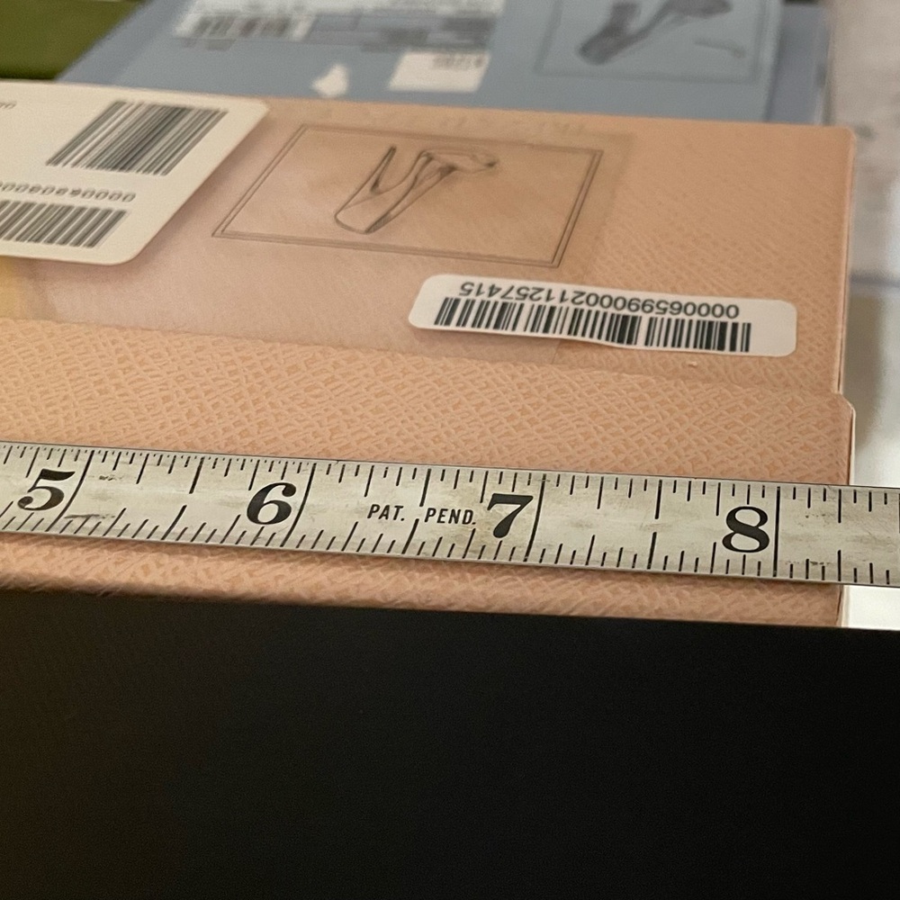 Light Pink Medium Prada empty shoe box - Picture 7 of 9
